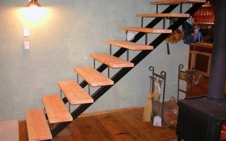 Металлическая лестница на второй этаж своими руками Как правильно сделать лестницу из металла